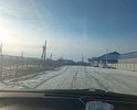 Улица если ее укладывать жбк плитами подходит под небольшой подъем подушки гравийный и укладке плит что не требует завоза техники для асфальта. Завод ЖБк конструкций в 56 км в улан-удэ для бюджета ОНФ гораздо дешевле будет. Дорожная техника есть у Района в дорожно-транспортном отделе необходимая и ДРСУ. Нет пешеходной дорожки до Узла управления электросетями Района. На дороге находится Управление Районными сетями электроэнергии. Нет парковки нормальной общественной у управления. Ближе к улице Молодежной нет нормальных съездов и продолжений по улицам Солнечная, Лесная, Молодежная. Так дома были Новстройками еще в 70-ых годах и дороги там подъездной нет вообще. Треубют отсыпки подушки дороги незначительные участки около 300 метров. к домам. Дооофрмления документов на отвлевтления к дороге для главы. Асфальта нет вообще. Последний раз отсыпалась примерно в 70-ых годах. Ямы, ухабы, неровности является сквозной дорогой к центру второстепенной но ею не пользуются потому что в плохом состоянии.