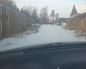 Очень узкий проулок не делалася никогда. Уместно будет укласть бетонные плиты. Грунт смешанный в основном песок. Проулок засыпался своими силами чем прийдется. Нет знаков. Рельеф неровный. НА карте не отмечен, но он есть. Очень узкий местами. Планировка стихийная. Необходима будет ливневка. местами. Выходит на магазины. Является сквозным но сложным проулком. Служит в том числе для хознужд для жителей.