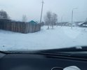 Лицевая улица выходит на региональную трассу. Грунт смешанный. Основание глина. Низкий участок. Необходима укладка бетонными плитами. Служит проездом к зданию Оптового рынка и складам строительных материалов. Является визитной карточкой для поселения. Знаков нет. Не делалась никогда. Проезды стихийные. Есть лесные насаждения. Необходимы выезды на дороги общего пользования. Старые застройки. Необходимы отводы для воды. Средств не хватает. Знаков нет. примерно 20% делалась в 2017 году отсыпка была гравием но покрытия нет. Покрытия не было никогда. На улице находится детская площадка. Выходит к продуктовым магазинам и бензозаправкам а также ведет в административный центр на Правый берег. Пешеходные дорожки сделали в 2021 году к региональной трассе.