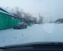 Лицевая улица выходит на региональную трассу. Грунт смешанный. Основание глина. Низкий участок. Необходима укладка бетонными плитами. Служит проездом к зданию Оптового рынка и складам строительных материалов. Является визитной карточкой для поселения. Знаков нет. Не делалась никогда. Проезды стихийные. Есть лесные насаждения. Необходимы выезды на дороги общего пользования. Старые застройки. Необходимы отводы для воды. Средств не хватает. Знаков нет. примерно 20% делалась в 2017 году отсыпка была гравием но покрытия нет. Покрытия не было никогда. На улице находится детская площадка. Выходит к продуктовым магазинам и бензозаправкам а также ведет в административный центр на Правый берег. Пешеходные дорожки сделали в 2021 году к региональной трассе.