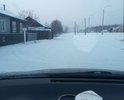 Лицевая улица выходит на региональную трассу. Грунт смешанный. Основание глина. Низкий участок. Необходима укладка бетонными плитами. Служит проездом к зданию Оптового рынка и складам строительных материалов. Является визитной карточкой для поселения. Знаков нет. Не делалась никогда. Проезды стихийные. Есть лесные насаждения. Необходимы выезды на дороги общего пользования. Старые застройки. Необходимы отводы для воды. Средств не хватает. Знаков нет. примерно 20% делалась в 2017 году отсыпка была гравием но покрытия нет. Покрытия не было никогда. На улице находится детская площадка. Выходит к продуктовым магазинам и бензозаправкам а также ведет в административный центр на Правый берег. Пешеходные дорожки сделали в 2021 году к региональной трассе.