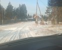 Дорога проходит по многочисленным неровностям соединяющий отрезок центральный через ЛЭП натоптан стихийно грунт песок. Необходима ливневка в будущем. Знаков нет. Средств не хватает. Ямы и ухабы. Уместно укласть бетонными плитами. Зимой редко грейдируется. Летом потоки воды размывают дорожную часть. Знаков нет. Новостройки.