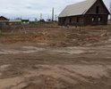 Улица Рабочая. Дублирующая главную дорогу региональную вдоль побережья. Является сквозной улицей в поселении турка. Покрытия нет. В 2021 году проложили водопровод поэтому укладка бетонными дорожными плитами будет уместной при ремнте инженерных сетей будет оптимально для поселения. Не нужно будет делать затраты на укладку асфальтом. Знаки не все. Бетонные колодцы вдпопровода не долеланы до конца. Необходима левневка и водоотоводы. Покрытия не было никогда. Разбита после строительства системы водопровода сильно. Грунт песок. Подушка дорожная песок. И суглинок.
