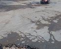 Дорога в ямах. Нет освещения Нет пешеходной дороги. Рядом находится СК Молодежный, ходит много детей