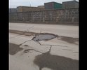 Здравствуйте !
Помогите пожалуйста обратить на эту дорогу внимание , дорога очень в плохом состоянии , ямы в лужах пол колеса легкового автомобиля может провалится , вся неровная местами есть заплатки конечно но они выше самой дороги и машина подпрыгивает как на лошади едешь , все едут по всей дороге объезжают эти ямы , как будто честно говоря танки проехали или от взрывов ямы !