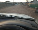 Трактовая улица в мкр Трактовом является сквозной и выходит в мкр Сосновый. Новостройки. Необходима срочная отсыпка. Грязь непролазная. Знаков нет. Новостройки. В 2020 году Администрация прогрейдировала немного и немного отсыпала. Двигаться после дождей невозможно. Жители жалуются постоянно. Проехать можно только зимой или в засуху. Рекомендую обратить внимание на вот это:

Кроме того в 25 км расположен Черемшанский кварцит в настоящее время прокуратура провела проверку совместно с Бурприроднадзором и там было выявлено образование отходов от производства Кремния, в случае отсутствия угрозы здоровью при экспертизе грунта в карьере его можно использовать для отсыпки дороги. Так как Бурприроднадзор потребует устранить насыпи незаконного образования полигона отходов карьера и его необходимо будет куда то складировать. Прошу передать в РИК ОНФ Бурятии. Письмо составлено в Минтранс РБ об этом. Но дополнительно прошу ОНФ проконтролировать.