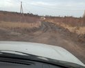 Трактовая улица в мкр Трактовом является сквозной и выходит в мкр Сосновый. Новостройки. Необходима срочная отсыпка. Грязь непролазная. Знаков нет. Новостройки. В 2020 году Администрация прогрейдировала немного и немного отсыпала. Двигаться после дождей невозможно. Жители жалуются постоянно. Проехать можно только зимой или в засуху. Рекомендую обратить внимание на вот это:

Кроме того в 25 км расположен Черемшанский кварцит в настоящее время прокуратура провела проверку совместно с Бурприроднадзором и там было выявлено образование отходов от производства Кремния, в случае отсутствия угрозы здоровью при экспертизе грунта в карьере его можно использовать для отсыпки дороги. Так как Бурприроднадзор потребует устранить насыпи незаконного образования полигона отходов карьера и его необходимо будет куда то складировать. Прошу передать в РИК ОНФ Бурятии. Письмо составлено в Минтранс РБ об этом. Но дополнительно прошу ОНФ проконтролировать.