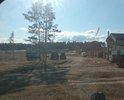 МКР. Трактовой село Турунтаево, Бурятия. Грунтовая наезженная самим владельцами дорога. Проходит  вдоль региональной дороги. НЕ делалась никогда. Новостройки. Грунт песок и супесь. Проходит среди лесного массива. Извилистая. Необходимо спрямление и выравнивание так как ландшафт пересеченный. Есть лужи и ямины. Знаков нет. Дорога стихийная ведет к АЗС и ресторану с магазинами.