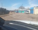 Улица Полевая. Грунт подсыпка смешанная всегда своими силами. Ямы и слякоть часто. Находится на низменном участке. Асфальта не было никогда. Необходима подсыпка грунтом твердым. Тупиковые переулок с выходом на пешеходную часть висячего общественного моста за жилой зоной. В конце необходим разворот для мусоровоза и служебного транспорта пока есть место. Или круговая вокруг жилого сектора с выходом на дорогу общую. Засыпки необходимо около 50%. Срочность невысокая.