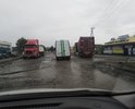 Дорога была разбита до ремонта трубопровода. В 2020 году дорогу раскопали и оставили на зимний период без ремонта. Сегодня частично провели профилирование, но так как на данном участке большая нагрузка, то все ямы образовались снова.
