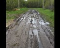 Ужасное состояние дороги,на машине можно проехать только зимой или в сухое лето.Колейность,жижа,лужи,ямы.