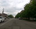 На отрезке дороги, проходящей по улице Гугкаева от дома № 8 до дома № 14, наблюдается многочисленные локальные дефекты асфальто-бетонного покрытия. Приходится ездить зигзагами.