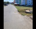 В двух местах по всей ширине дорожного полотна образовался провал грунта, с каждым разом провал становится глубже,в связи с чем затрудняется движение на автомобиле. На фото не очень хорошо видно провал