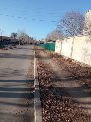 None, улица Комарова