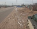 Отсутствует пешеходная дорожка и никогда не было. Пешеходы передвигаются по дороге что в темное время суток без освещения опасно очень. Грунт у основания пучинистая болото. Есть смысл укласть из бетонных плит для пешеходных дорожек или сделать из б/у брусчатки. Рядом стоит магазин и остановка Школьного автобуса. На лесной улице незарегистрированное кладбище еврейское брошенное. Основная дорога в центр. Ведет в Черемшанский рудник.