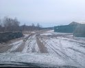 Отсыпка нужна дополнительно. Грунт новый и дорога отсыпана неполностью. Из-за того что болотина ушла уже в пухун ( пучинистый грунт) А я писал что необходимо отсыпать камнем это место. Письмо в администрацию тоже было сделано. Необходимо написать второй раз. Кроме того при отсыпке стык с холмом сделан неправильно. Участок важный может образоваться канава со временем. где взять средства в бюджете письма сделаны все на 2023 по бюджету. Игнорируется. Ответы с дорожного фонда даются не ясные или вообще не даются.Требуется выезд членов ОНФ имеющих документы так как у меня нет документов а работаю как активист. Все письма могу предоставить направлялись через сайт администрации, через центр управления Регионом в вайбер Михаил Литвинов сообщения уходили и через Госуслуги при этом Госуслуги направляют часто не туда куда нужно или не принимают письма ссылаясь что письма сложные. И ребуют каждую яму расписывать сидеть отдельно. То есть намерянно создают ненужную работу. С чем необходимо обратиться считаю к ВВП уже о намерянном создании затруднений в области наведения порядка на сайте Госуслуг. Транспортная прокуратура по жалобам населения бездействует. Могу лишь сказать что часть моих замечаний было учтено но работа сделана некачественно. Считаю по всем письмам должны написать объяснительные.
