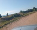 Старый мост местного значения. В 2023 году предварительно писали, что будет ремонтироваться. Конструкция в отличном состоянии каркасная железная. Сообщения сейчас через него нет. Рядом стоящий мост через речку Катачик давно списан с баланса и скоро так же выйдет из строя. Необходимо заменить настил. Средств нет пока. Ведет в Золотой Ключ и покосы. А так же на объездную дорогу в Катачик и на озеро Котокель.