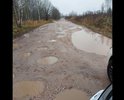Автодорога в аварийном состоянии. В Тверской области, Ржевском районе полностью разрушена автодорога соединяющая следующие деревни: Гришино - Бурмусово - Грешниково - Зарубино - Санталово - Муравьево. Ямы на дороге достигают глубины более 50 см и шириной более 5-6 м (во всю ширину дороги), что делает невозможным проезд автотранспорта и пешеходам невозможно пройти. Местные органы власти ежегодно на протяжении 20 лет обещают решить проблему, но ничего не предпринимается. Обратилась в областное правительство, но мне ответили, что денег на плановый ремонт дорог в бюджете нет. Но речь идет уже не о плановом ремонте, а об аварианом и незамедлительном, т.к. дорога создает угрозу жизни жителям местных деревень, в связи с чем просим вас помочь в решении проблемы по приведению ее в надлежащее состояние.