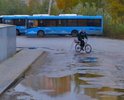 Проезд в сторону домов ужасен, зимой застревают не только легковые машины, но и автобусы