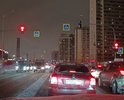 Добрый день!
Я являюсь жителем г.Мурино Ленинградской области ,на днях открыли ТЦ ЭКО парк между Охтинской Аллеей и КАДом, установили светофор (20 сек идет пешеход,20 сек едут машины с КАДа). Данное решение полностью парализовало движение в город и ИЗ него. Просьба повлиять на власти и отрегулировать светофор, чтобы машины могли проезжать быстрее. Это единственный съезд с КАДА в Мурино и его просто парализовало (у меня есть видео, какая огромная пробка на КАДЕ перед съездом но его не прикрепить к заявке, могу отправить на почту, Если вы мне ее напишите ). 
Мое предложение на текущий момент дать 2 минуты машинам и 20 секунд пешеходам (дорога узкая, потом людей не такой и большой).Это немного ускорит проезд автомобилей.
Также мы очень хотим, чтобы построили надземный пешеходный переход, это бы решило проблему с заездом и с безопасностью пешеходов.

Также при съезде с КАДА в очередь к съезжающим вклиниваются недобросовестные водители, которые нарушают ПДД (штраф 5000,пересечение линии), создают аварийную ситуацию для тех, кто съезжает с КАДА. Большое количество нарушений проходит мимо инспекции дорожного движения - нарушители не получают наказания, а в казну не попадают средства. Камера фиксации может решить этот вопрос. Участок где КАД и съезд соединяются (там в начале съезда стоит знак с камерой, но камер так нет, да и знак уже  позже, чем нарушители влезают).

спасибо большое!