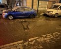 После пешеходного перехода невозможно зайти и заехать во двор