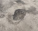 ямы большие, на неудобном участке, каждый раз при проезде есть риск повредить автомобиль