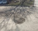ямы большие, на неудобном участке, каждый раз при проезде есть риск повредить автомобиль