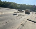 Перед зданием по адресу Московская обл., городской округ Подольск, М-2 Крым, 29-й километр, д.3 (Супермаркет Мираторг) обнаружены ямы на дороге, размеры которых превышают допустимые значения. Эти повреждения опасны для водителей и пешеходов. Также из-за этих повреждений автомобилисты при съезде с автодороги М-2 Крым в сторону ул. Маршала Савицкого значительно снижают скорость движения, из-за чего в вечернее время при увеличении потока автомобилей возникает пробка. Также непосредственно на автодороге М-2 Крым в районе 29-го километра возникает опасная аварийная ситуация - многие водители для того, чтобы не стоять в пробке в крайней правой полосе, предназначенной для безопасного съезда, заезжают со второй или третьей правой полосы, задерживая поток автомобилей и создавая опасную аварийную ситуацию. Просьба в кратчайшие сроки провести ремонт покрытия дороги по адресу Московская обл городской округ Подольск М-2 Крым 29-й километр д.3