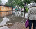 Перекресток улица Банзарова и Калинина при обильных осадках каждый раз глубокая лужа. Необходим водоотвод и водосток.