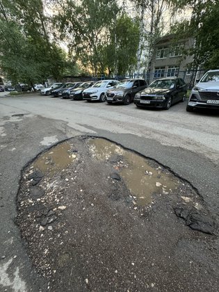 None, улица Комарова, 24