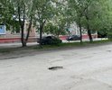 Ул. Кучерявенко на всем её протяжении имеет дефекты асфальтного покрытия превышающих 15 см в длину и 5 см в глубину. Автомобильная дорога требует капитального ремонта.