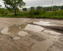 Настоящим сообщаю о нарушении федерального законодательства РФ в вопросах обеспечения безопасности дорожного движения и нарушении законных прав граждан РФ (участников дорожного движения). Речь идёт о состоянии дорожного полотна улицы Юбилейная города Уссурийска, расположенного на участке от Новоникольского шоссе до посёлка Юбилейный, на котором были обнаружены многочисленные повреждения дорожного покрытия, размеры каждого из которых превышают нормативы, установленные ГОСТ Р 50597-93, и которые могут представлять серьёзную опасность для дорожного движения.

Неоднократные жалобы в администрацию города Уссурийска результата не дают. 

 Считаю, что бездействие органа местного самоуправления, выразившееся в необеспечении надлежащего качества дорог общего пользования является незаконным, существенно нарушает права и интересы неопределенного круга лиц, способствует росту возникновения ДТП на дорогах города.