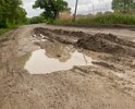 Настоящим сообщаю о нарушении федерального законодательства РФ в вопросах обеспечения безопасности дорожного движения и нарушении законных прав граждан РФ (участников дорожного движения). Речь идёт о состоянии дорожного полотна улицы Юбилейная города Уссурийска, расположенного на участке от Новоникольского шоссе до посёлка Юбилейный, на котором были обнаружены многочисленные повреждения дорожного покрытия, размеры каждого из которых превышают нормативы, установленные ГОСТ Р 50597-93, и которые могут представлять серьёзную опасность для дорожного движения.

Неоднократные жалобы в администрацию города Уссурийска результата не дают. 

 Считаю, что бездействие органа местного самоуправления, выразившееся в необеспечении надлежащего качества дорог общего пользования является незаконным, существенно нарушает права и интересы неопределенного круга лиц, способствует росту возникновения ДТП на дорогах города.