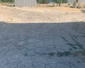 Добрый день. Хотел обратиться к вам. В городе Феодосия практически невозможно проехать к дому, по следующему адресу: г. Феодосия, ул. Челнокова, дом 78. В виду отсутствия какого-либо дорожного покрытия. Несколько лет назад, дорогу там укладывали. Но конкретно до 78 дома, она не дошла. Уже к повороту можно наблюдать неприятную картину. Для того чтобы вы могли объективно оценить ситуацию, прилагаю ещё фото изображение.
Место для пешехода абсолютно отсутствует, гражданам приходится идти вдоль дороги.
На мой субъективный взгляд, местная парковка находится слишком близко в детской площадке, что может повлечь за собой неблагоприятные последствия для здоровья детей.
