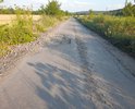 Убитая дорога.требует капитальный ремонт и расширение.