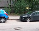 Здравствуйте.
Дорожное покрытие вокруг Новосибирского сквера требует ремонта. На приложенных к заявлению фото видны нарушения целостности асфальта, опасные для водителей. Размеры ям превышают допустимые значения длины и глубины.
Следствием плохого состояния асфальта является нарушение общественного порядка, а именно — шум после 23:00. По улице проезжают грузовые автомобили, их дребезжание на выбоинах создаёт помеху отдыху.
Так же сообщаю об опасной для пешеходов яме во дворе дома 18/5 по Новосибирской улице напротив подъезда №5. Яма превышает допустимые значения длины и глубины.
Прошу проверить факты, изложенные в обращении, и принять меры по устранению описанных дефектов.