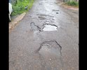 Вся дорога по улице Ущелье в глубоких ямах, их много, на автомобиле ояень тяжело проехать местным жителям, администрация игнорирует и делает ремонт дороги в начале улице для видимости, машина постоянно повреждается, многие лбди, таксисты не зная дорогу, попадают в яму