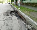 Ремонт дороги не делался уже много лет, очень много глубоких ям и выбоины.