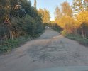 многочисленные повреждения дорожного покрытия, размеры каждого из которых превышают нормативы, установленные ГОСТ Р 50597-93