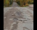 На протяжении  отмеченного участка от Светогорского шоссе до ул. Лесхозная , дорожное полотно имеет остатки асфальтового покрытия, с многочисленными выбоинами и ямами. А от ул.Лесхозная до ул.2-я Рыбацкая отсутствует асфальтовое покрытие полностью, а грунтовая дорога не ремонтировалась никогда. И для передвижения по данной дороге, местные жители вынуждены за свой счет нанимать дорожную технику, для поддержания ее в удовлетворительном состоянии.