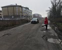 Весь участок улицы Лаперуза от ул.Комарова до ул.Генерала Петрова разбит.