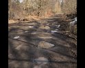 Нет асфальта, убитая дорога, одни ямы