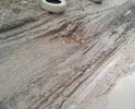 Полностью отсутствует дорожное покрытие, ямы,лужи игрязное месиво.