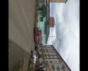 Отсутствие таблички 8.13 вводит водителей в заблуждение по выезжающим водителям с левой примыкающей дороги к перекрестку.