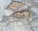 Дорога, почти 2 года вообще не обслуживалась, не проводился даже ямочный ремонт