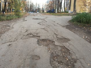 None, Фабричный проезд