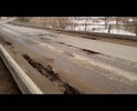 Под железнодорожным мостом и переездом очень глубокие ямы.