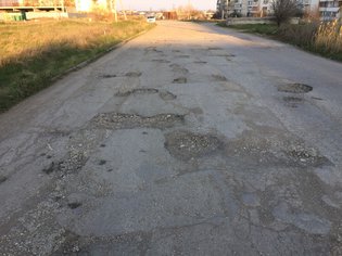 None, Промышленная улица
