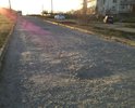 Проблема уже давно, лет 10 точно, слышим только обещания ремонта, дорогу проще объехать по степи, ямы достигают 7 см в глубину.