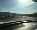 В нескольких местах асфальт просажен и провален по Керченскому шоссе от района пересечения Индустриального переулка до перекрёстка с ул. Дружбы 
Результат летних пробок, сотрудники Госавтоинспекции не отслеживали должным образом запрет проезда «фур» в дневное время суток, большегрузы стояли в знаменитой пробке, чем и продавили асфальт. 
Сам асфальт положен с большим, чем нужно для загруженной дороги содержанием смол, поэтому он летом «плывет»
Транспортный поток перенаправлен в объезд по Тавриде, город остался с ямами. Асфальт выдержал всего сезон, прошлый год уже были эти ямы, власти спят!
При ямочном ремонте на 4 квартал выезды на Керченское шоссе даже не включали в план.
Район жд переезда: ямы на перекрёстке у АЗС Атан по площади больше легкового автомобиля!
Очень прошу: привезите Аксёнова: он был, не видел проблему?, в очередной раз мэра поменял, результат «зеро».
Город с именем «Данный Богом» (перевод Феодосии) превращается в «Забытый властью»!